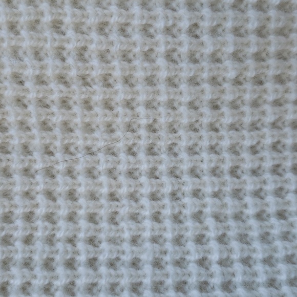 Everlane Cashmere Waffle Knit Sweater - Picture 9 of 12